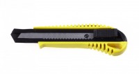 Нож Stayer Master с выдвижным сегментированным лезвием, автофиксация, 18мм 0914